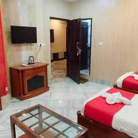 Hotel Riz Varanasi Exterior photo