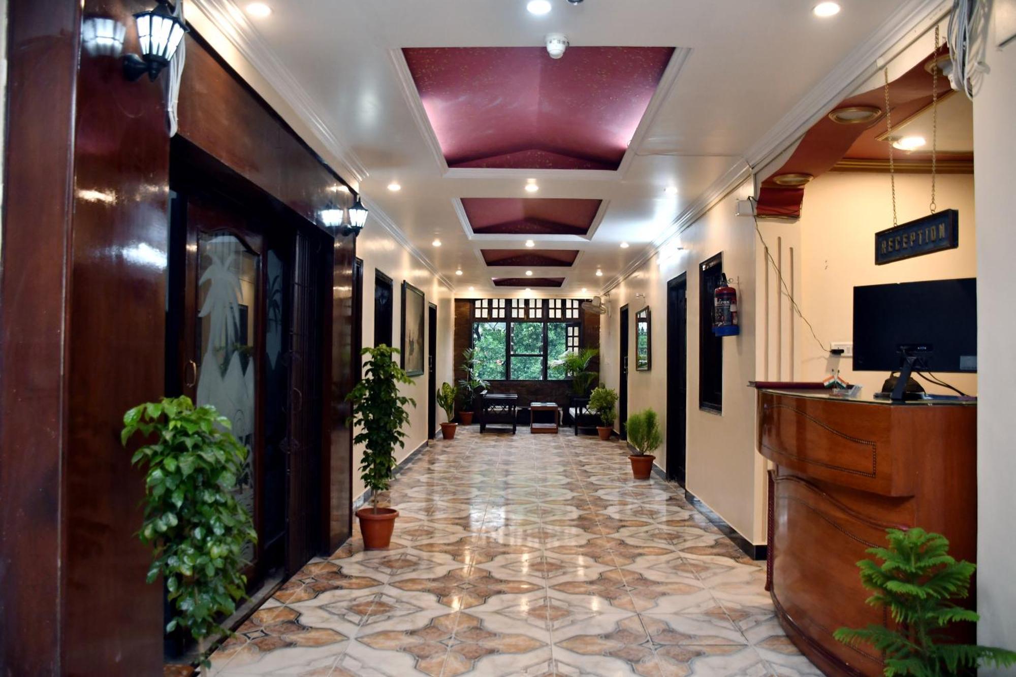 Hotel Riz Varanasi Exterior photo