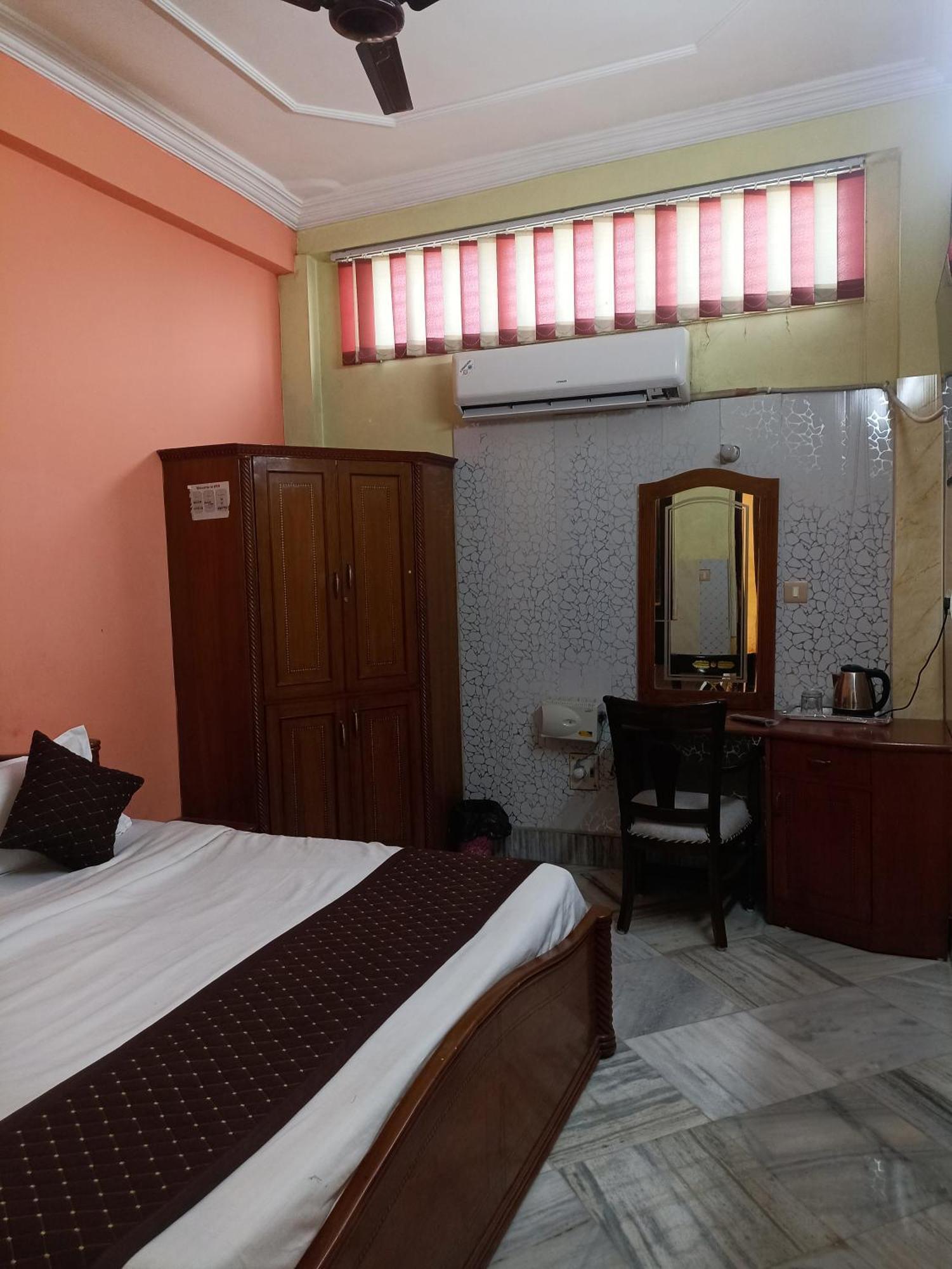 Hotel Riz Varanasi Exterior photo