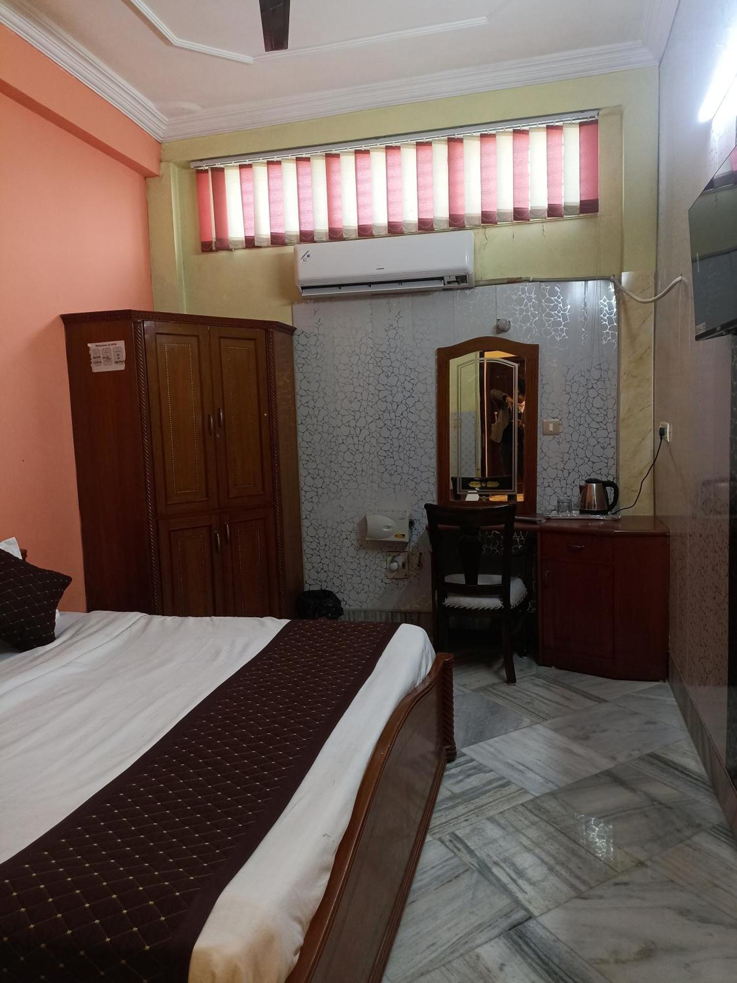 Hotel Riz Varanasi Exterior photo