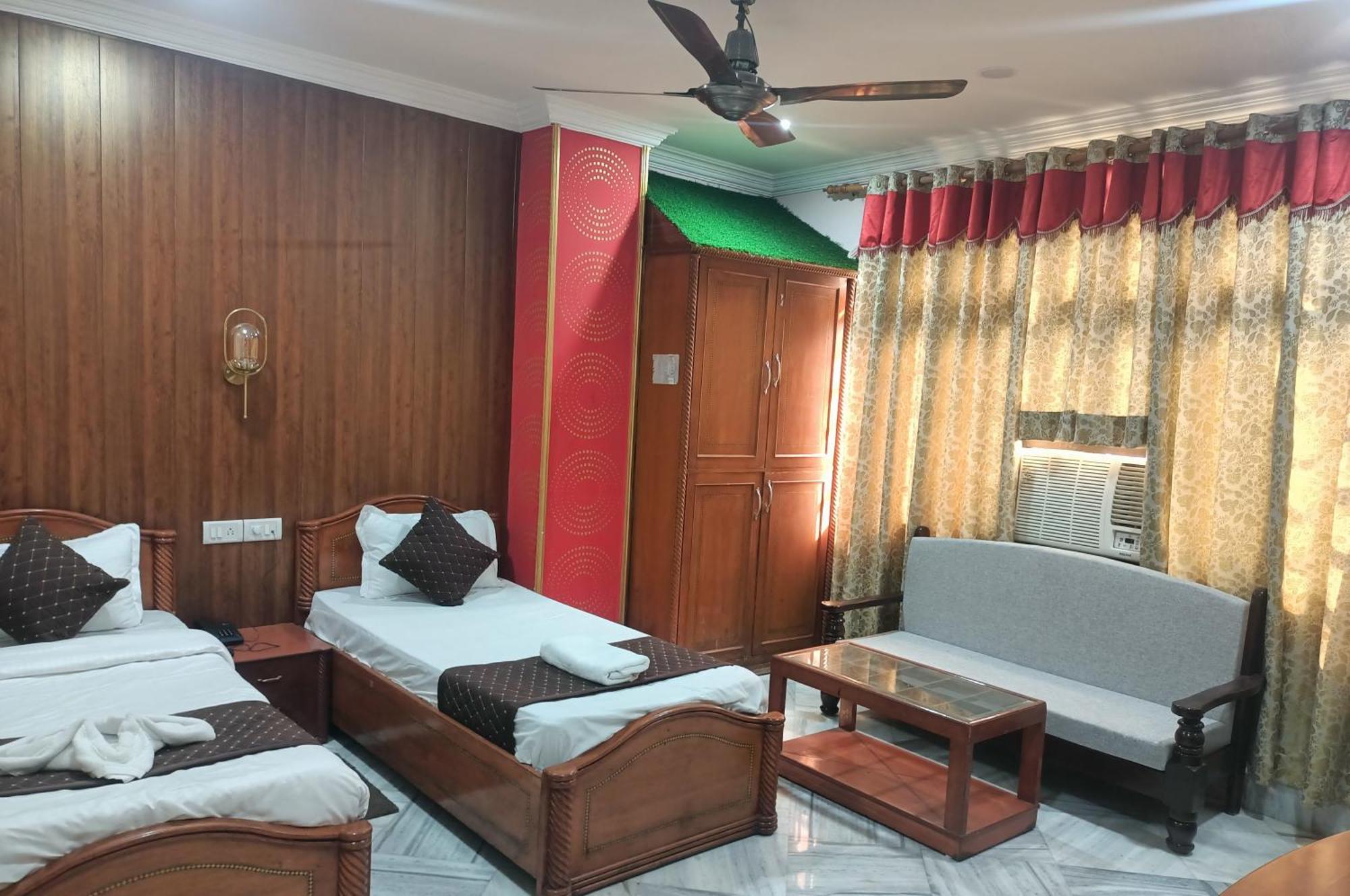 Hotel Riz Varanasi Exterior photo