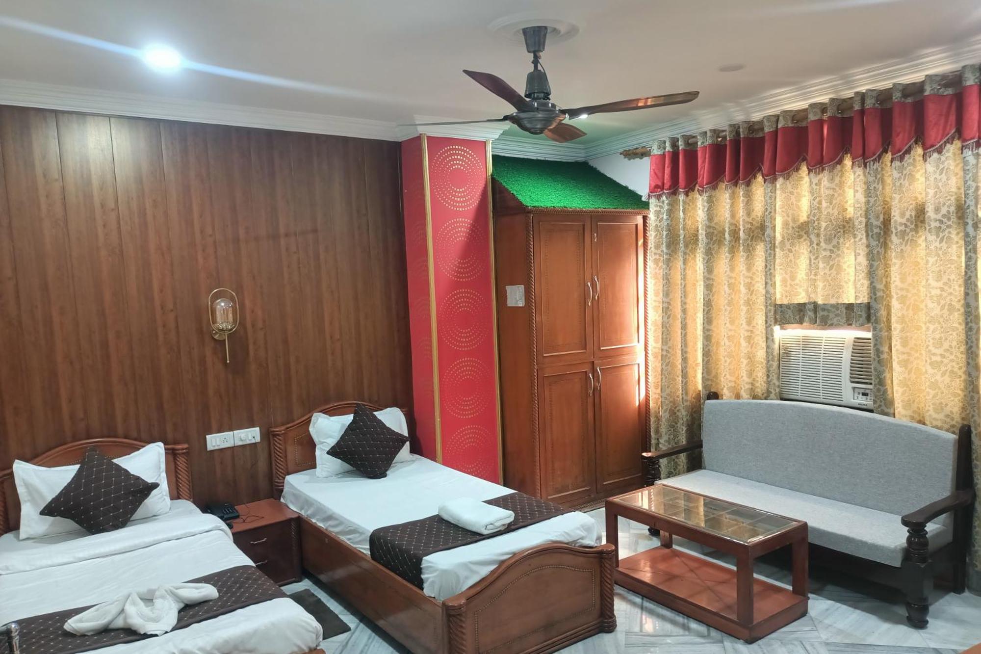 Hotel Riz Varanasi Exterior photo