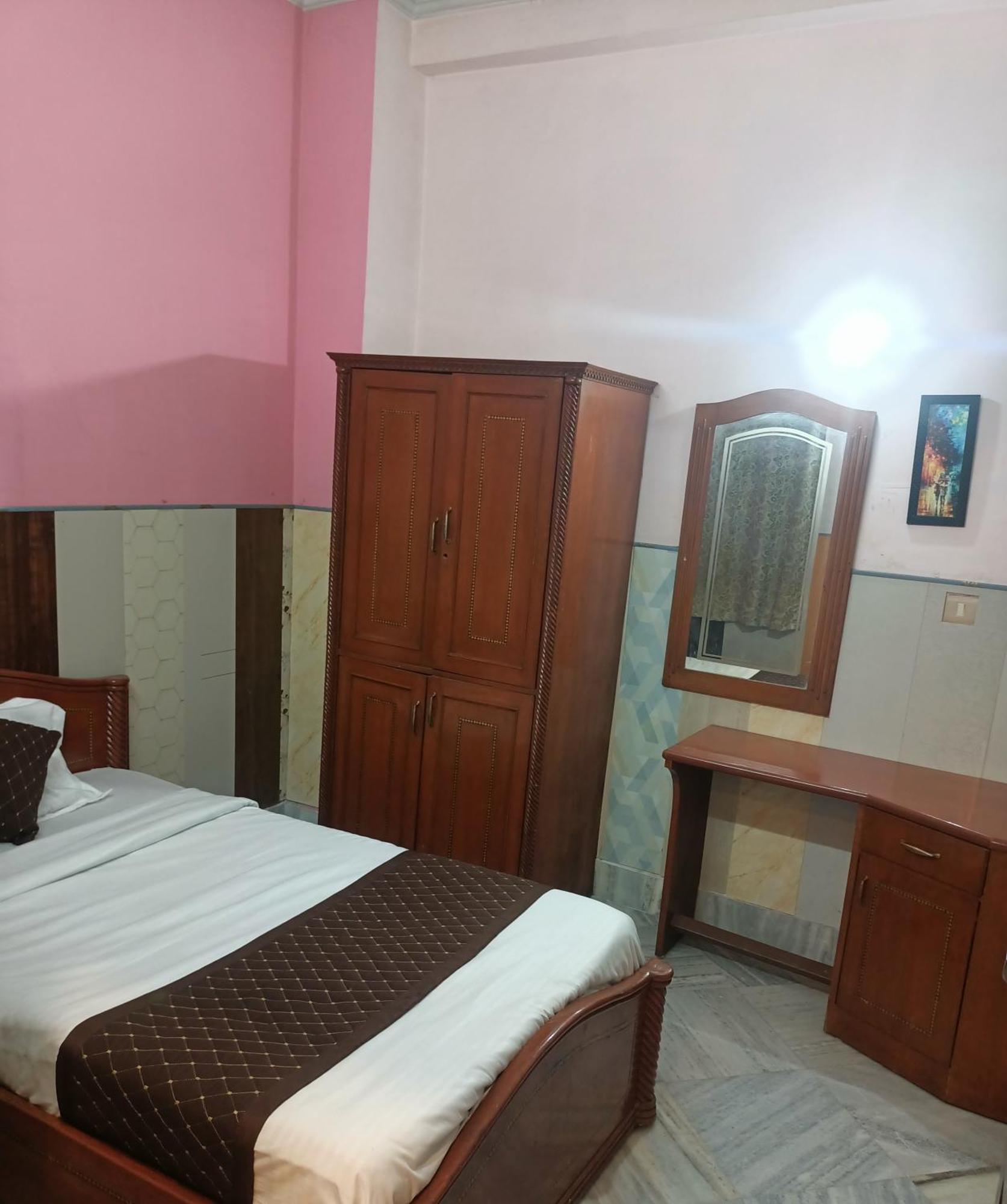 Hotel Riz Varanasi Exterior photo