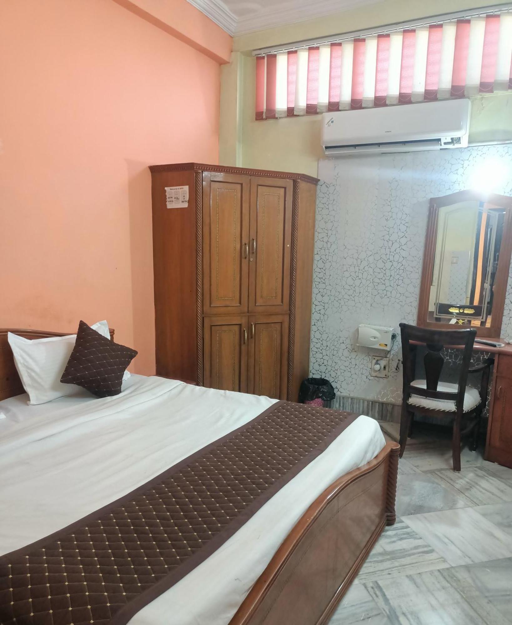 Hotel Riz Varanasi Exterior photo