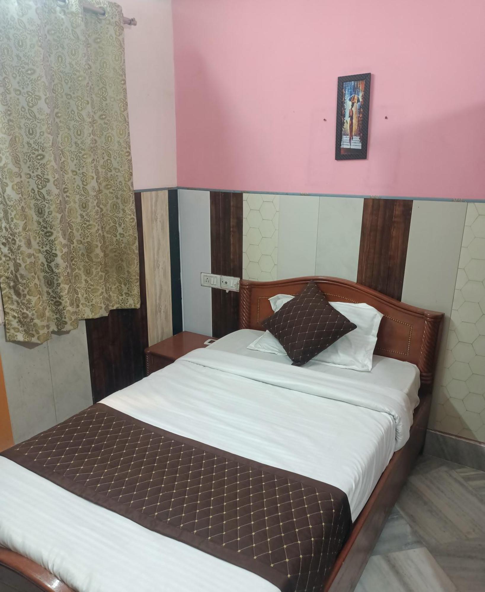 Hotel Riz Varanasi Exterior photo