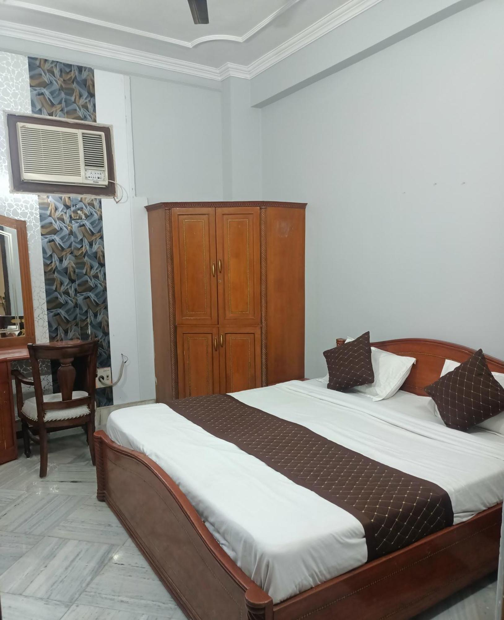 Hotel Riz Varanasi Exterior photo